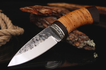 Нож "Клык" кованая 95х18. Рукоять дерево венге, береста.